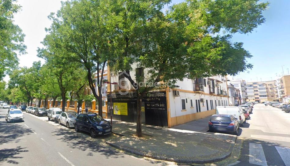 Foto 1 de Piso de alquiler en Gumersindo Azcarate, Cruz Roja, Sevilla