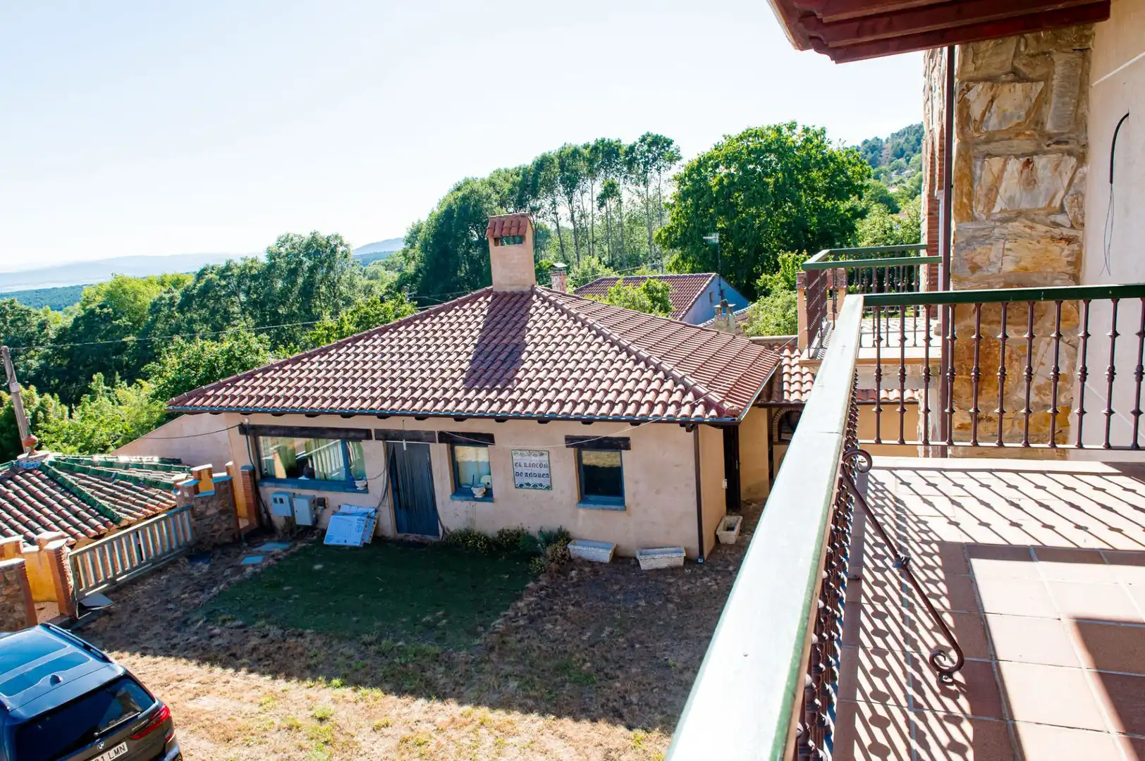 Vista exterior de Casa o chalet en venta en Quintana del Castillo con Calefacción, Jardín privado y Terraza
