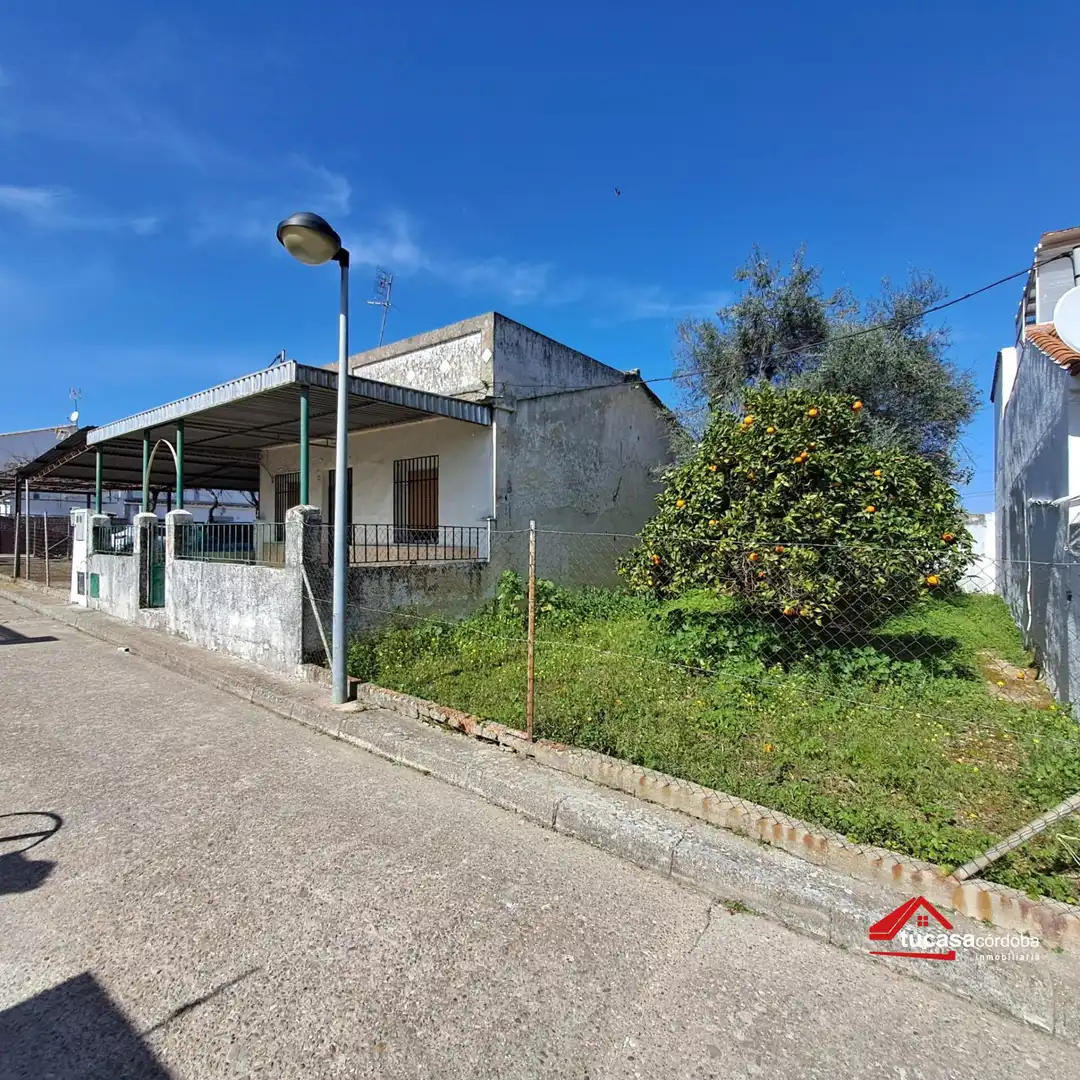 Vista exterior de Casa o xalet en venda en  Córdoba Capital amb Piscina