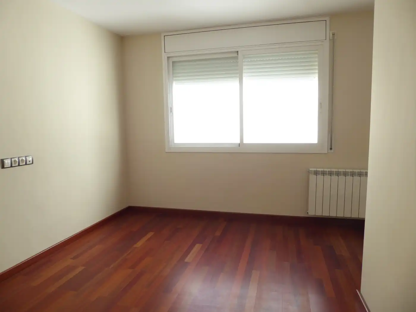 Habitación de Edificio en venta en Golmés