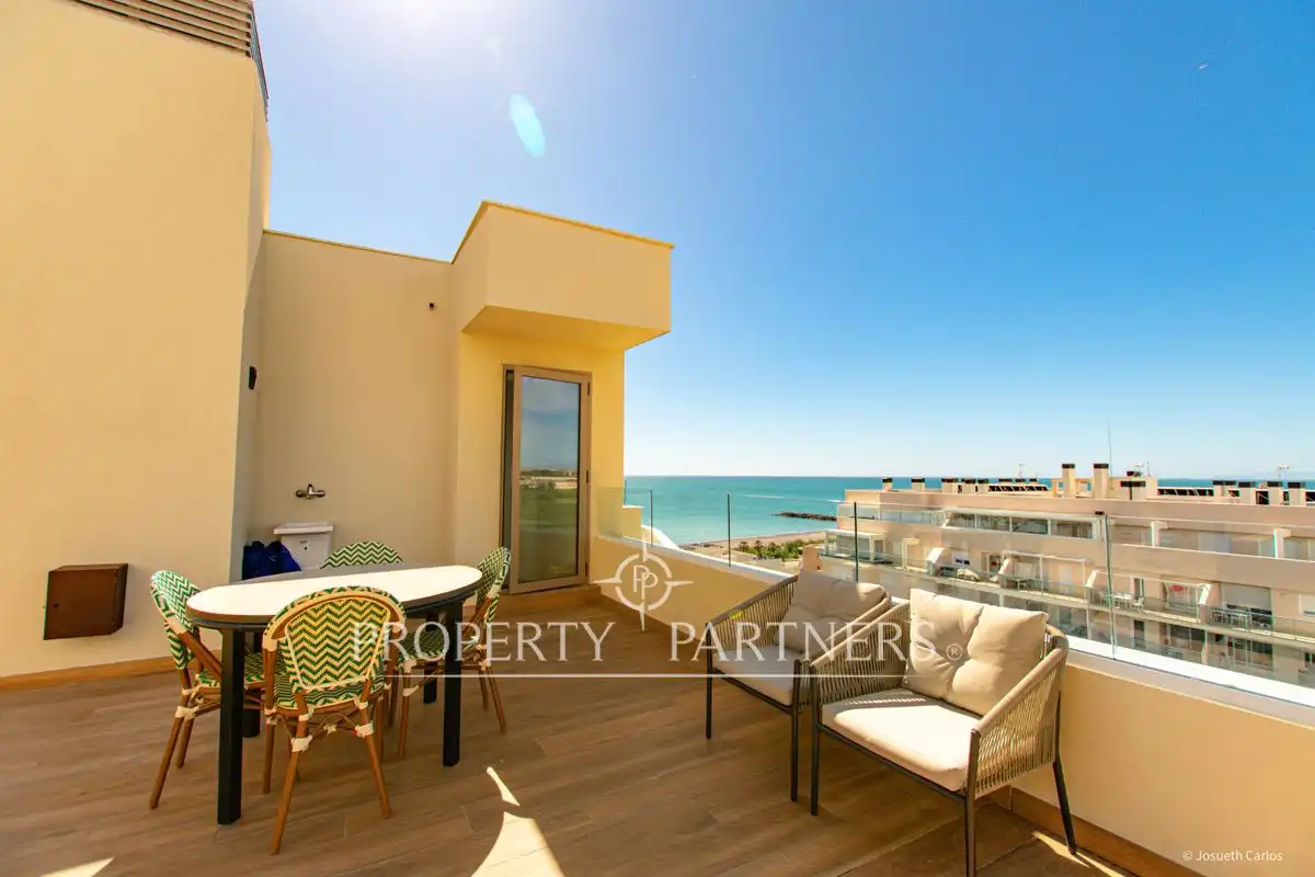 Terraza de Dúplex en venta en El Puig de Santa Maria con Aire acondicionado, Calefacción y Jardín privado