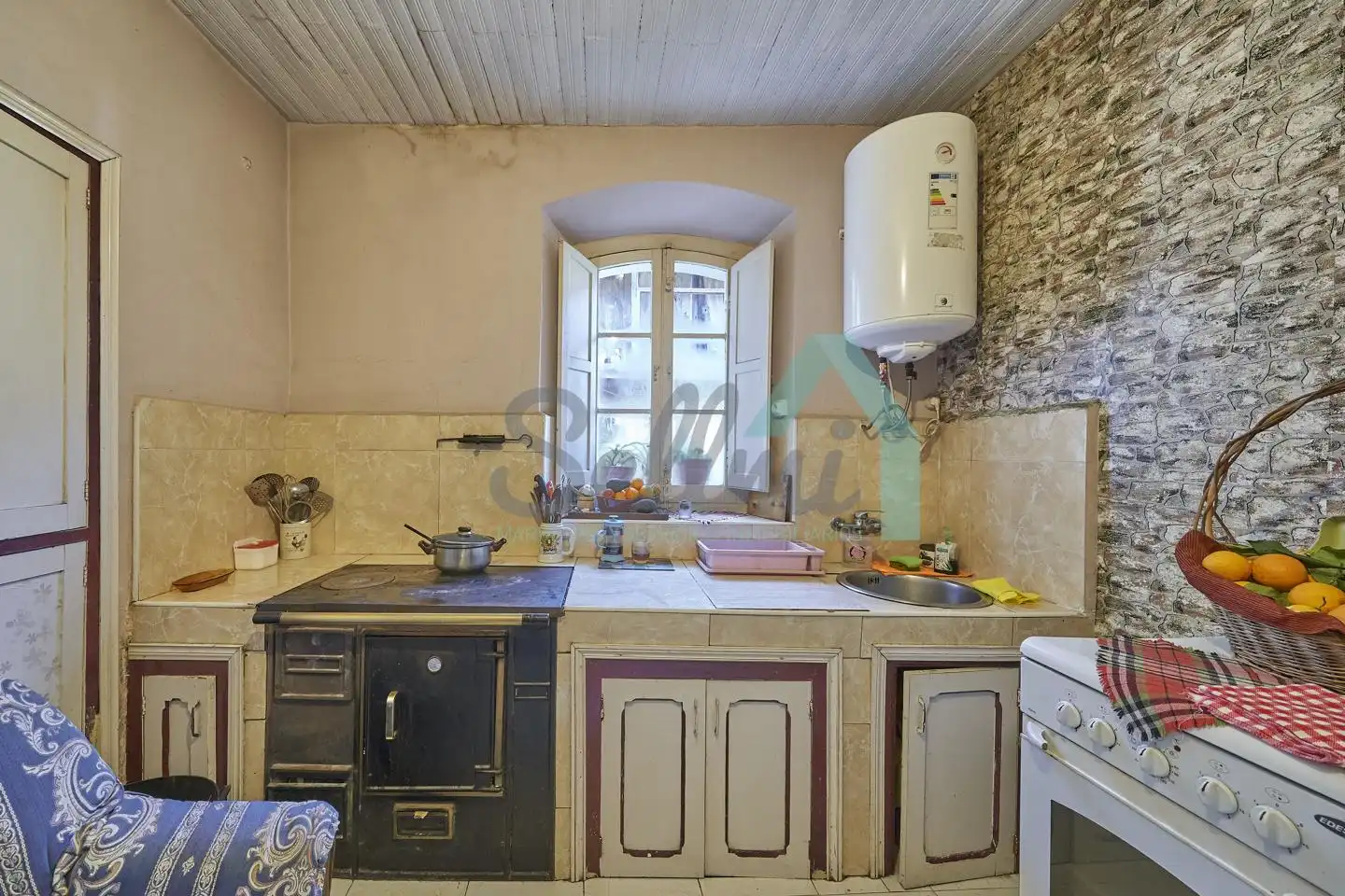 Cocina de Casa o chalet en venta en Belmonte de Miranda con Jardín privado, Parquet y Terraza