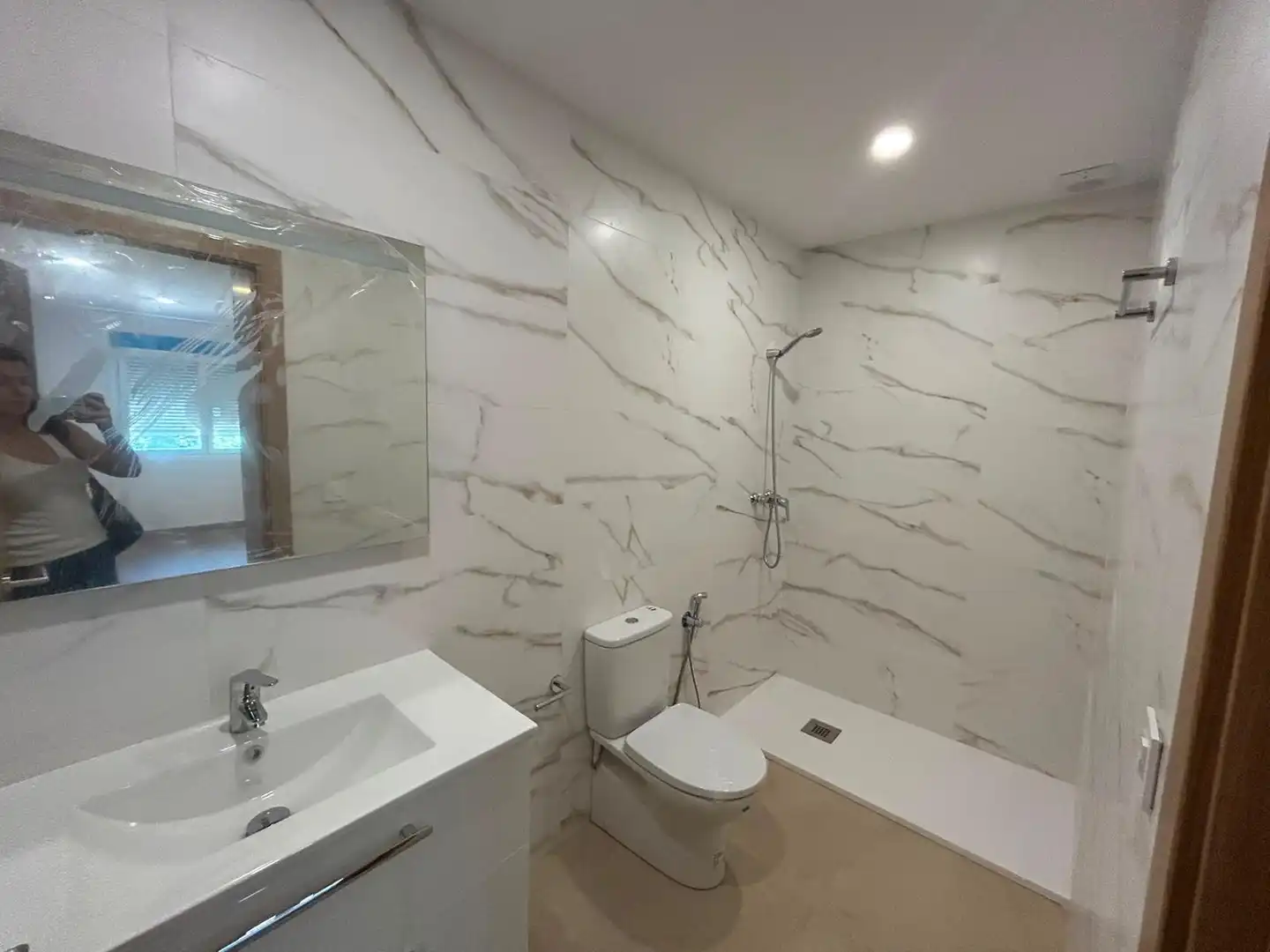 Baño de Casa o chalet de alquiler en Lugo con Calefacción, Jardín privado y Parquet