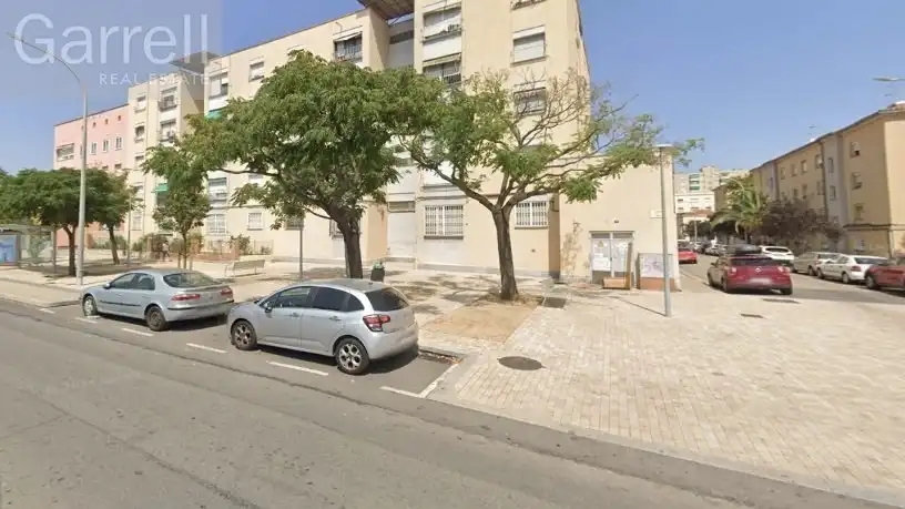 Piso en venta en carrer LLUIS CREUS 
Es: Pl: Pt:
 SABADELL (BARCELONA)