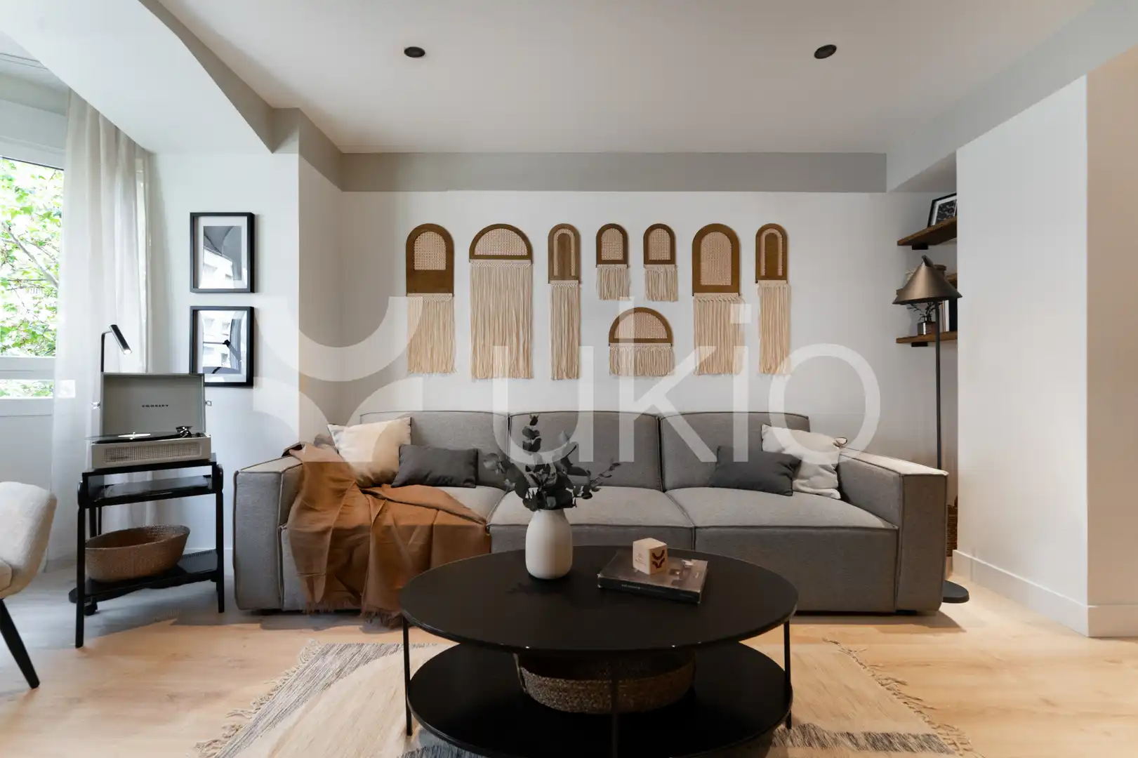 Sala d'estar de Apartament de lloguer en Madrid amb Aire condicionat, Calefacció i Moblat