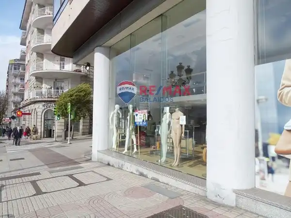 Local comercial en venda a Avenida Gran Via, imagen 2