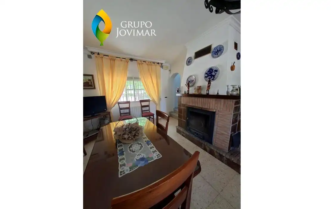 Sala de estar de Casa o chalet en venta en Guadix con Calefacción, Piscina y Amueblado
