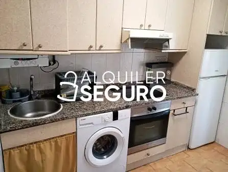 Kitchen of Flat for rent in Vitoria - Gasteiz  with Heating, Terrace and Storage room