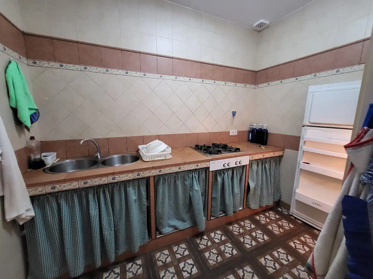 Cuina de Finca rústica en venda en Medina Sidonia amb Calefacció, Jardí privat i Terrassa