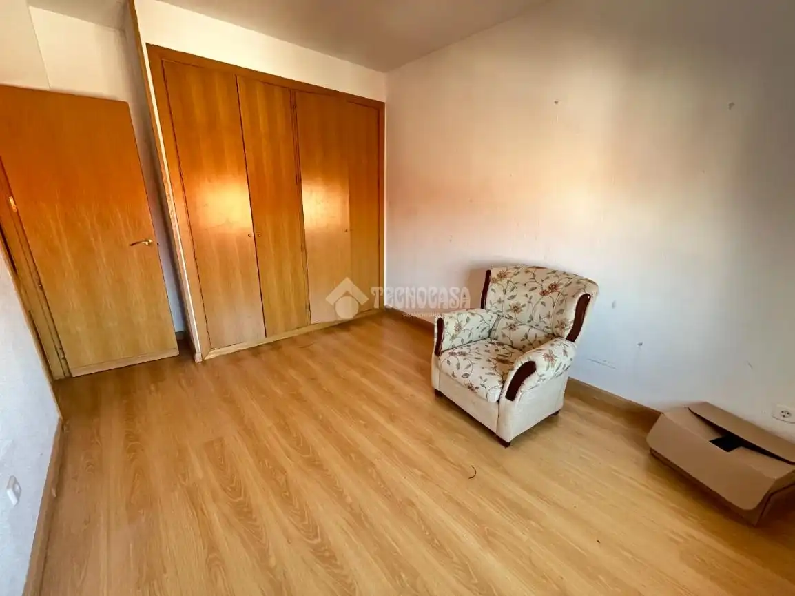 Casa aparellada en venda a Loeches, imagen 21