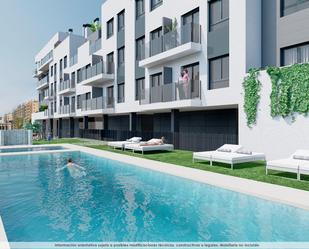 Piscina de Apartament en venda en El Campello amb Aire condicionat, Calefacció i Jardí privat