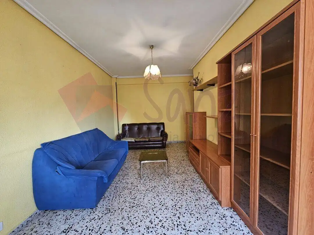 Living room of Flat for sale in  Logroño  with Heating, Terrace and Balcony