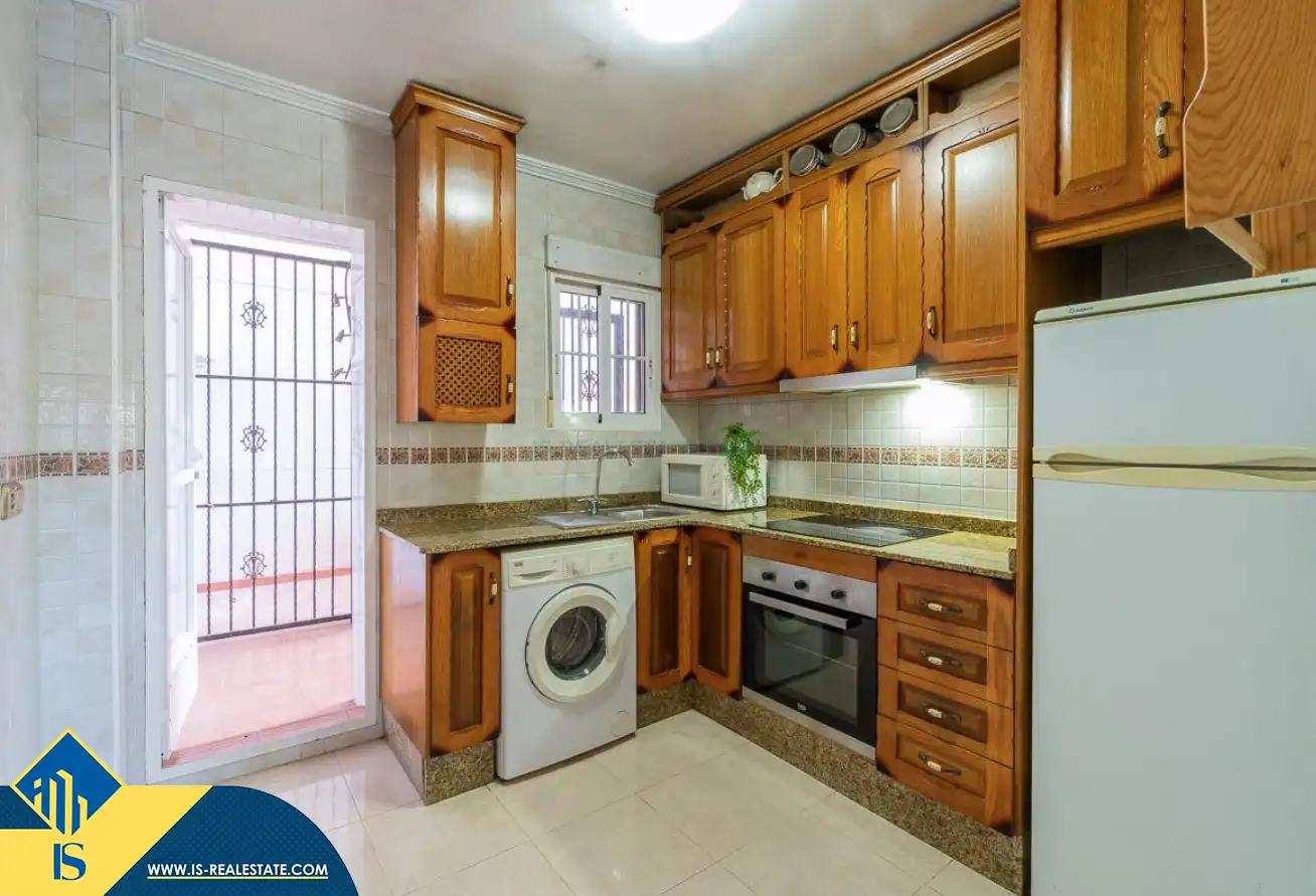 Cocina de Apartamento en venta en Orihuela con Aire acondicionado, Calefacción y Jardín privado