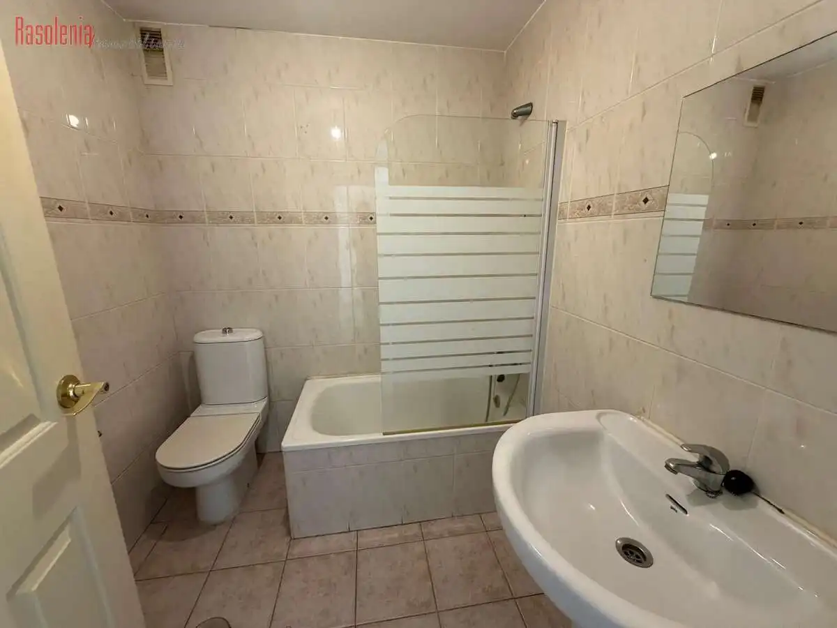 Mini appartamento con ascensore in vendita a Miguel González Garcés 69, imagen 9