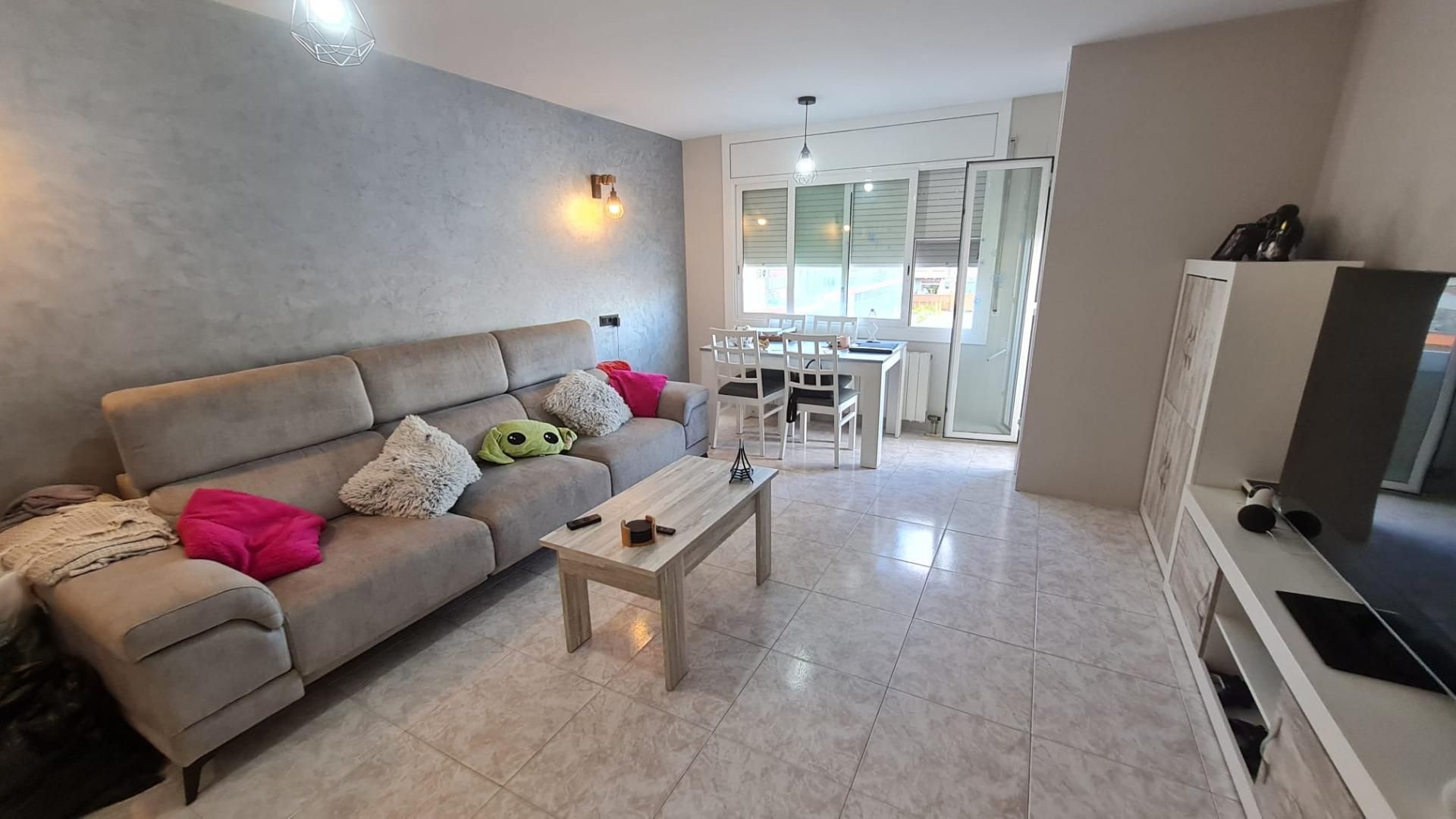 Exterior view of Flat for sale in El Vendrell  with Air Conditioner, Heating and Balcony