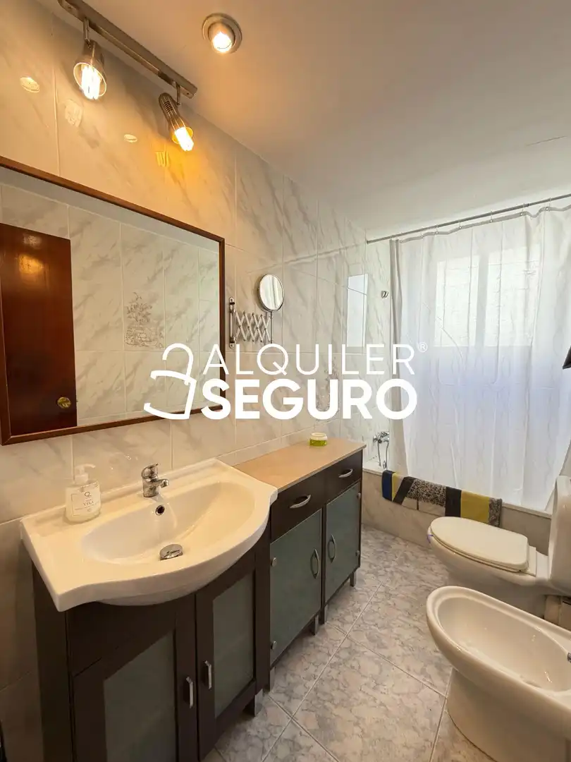 Bathroom of Attic for rent in Castellón de la Plana / Castelló de la Plana  with Heating and Furnished