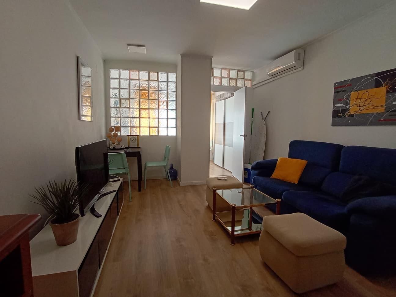 Apartamento de alquiler en Calle Calle Campillos, Manantiales - Estación de Autobuses