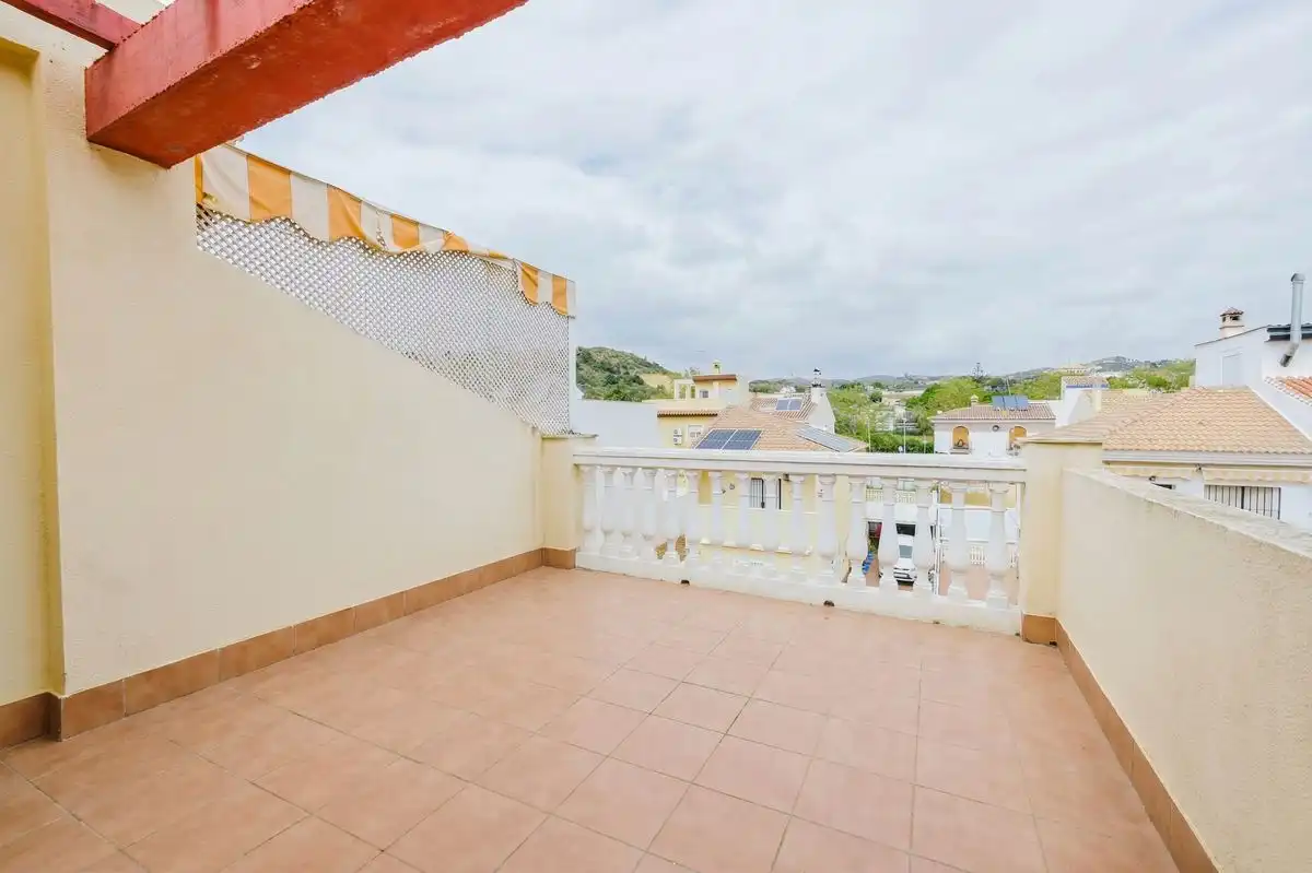 Reihenhaus mit Terrasse zum Verkauf in C. Alberca