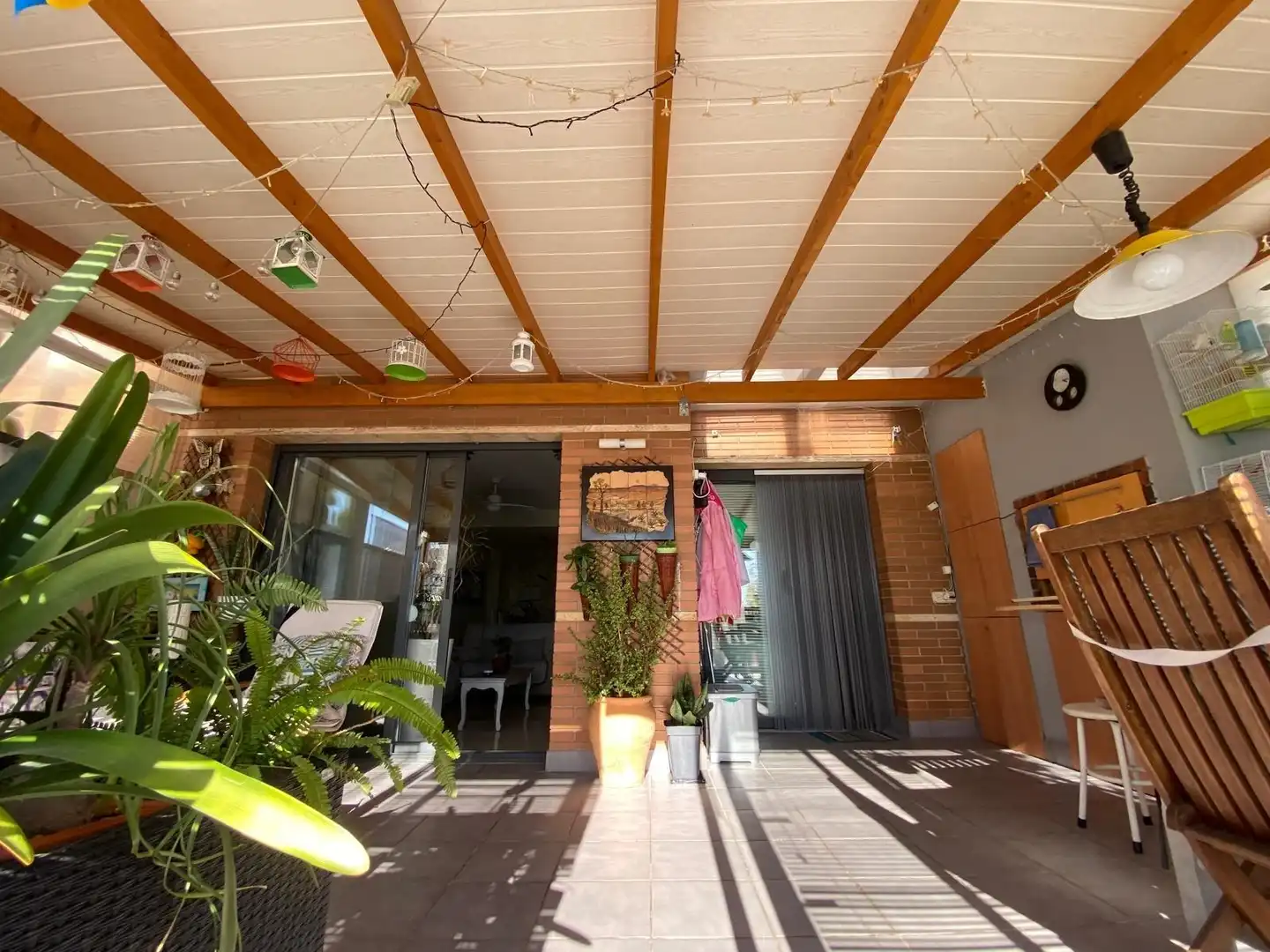 Terrasse von Einfamilien-Reihenhaus zum Verkauf in El Vendrell mit Klimaanlage, Heizung und Terrasse
