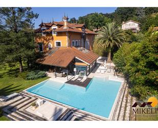 Jardí de Casa o xalet en venda en Medio Cudeyo amb Aire condicionat, Calefacció i Jardí privat