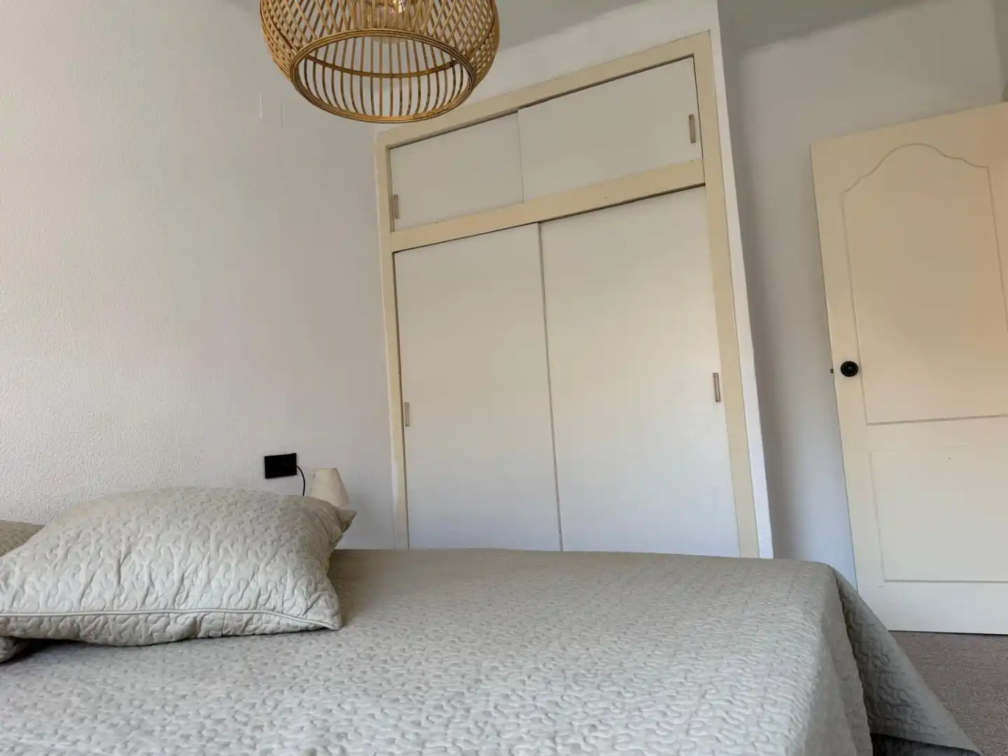 Dormitori de Casa adosada en venda en Torrevieja amb Aire condicionat, Terrassa i Traster