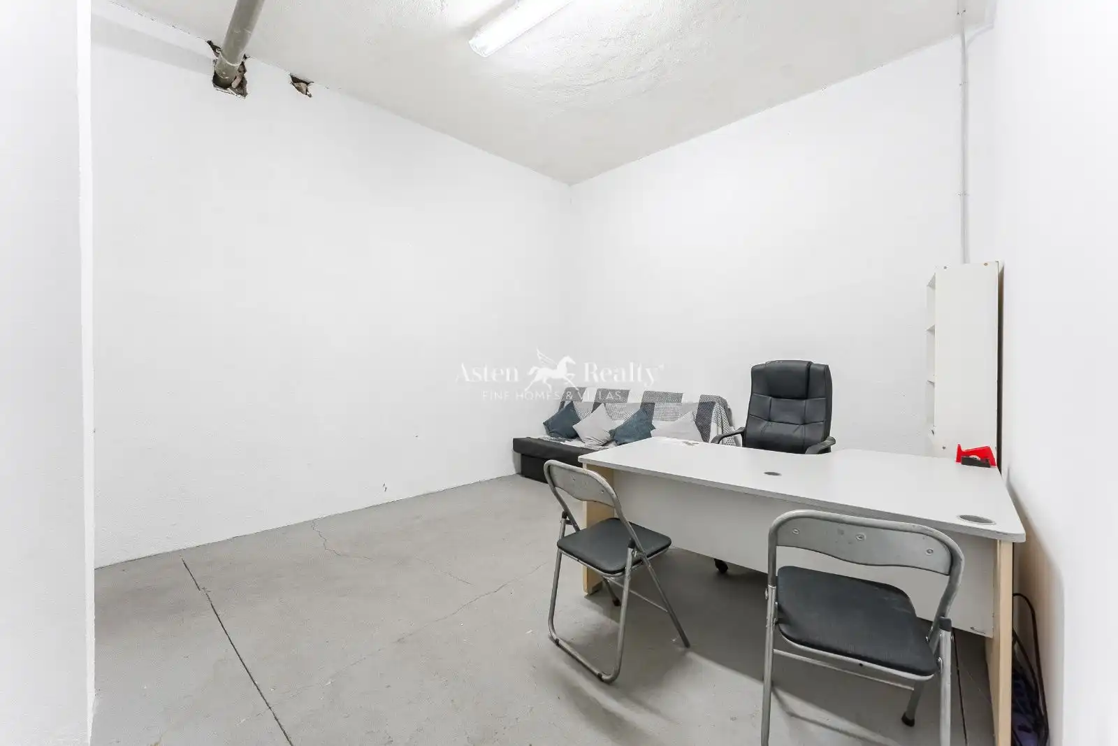Office for sale in Adeje