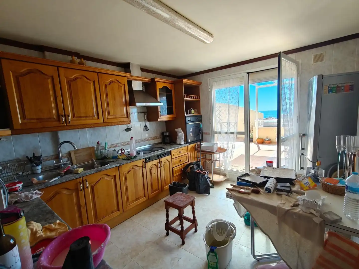 Cocina de Ático de alquiler en Benalmádena con Aire acondicionado, Jardín privado y Amueblado