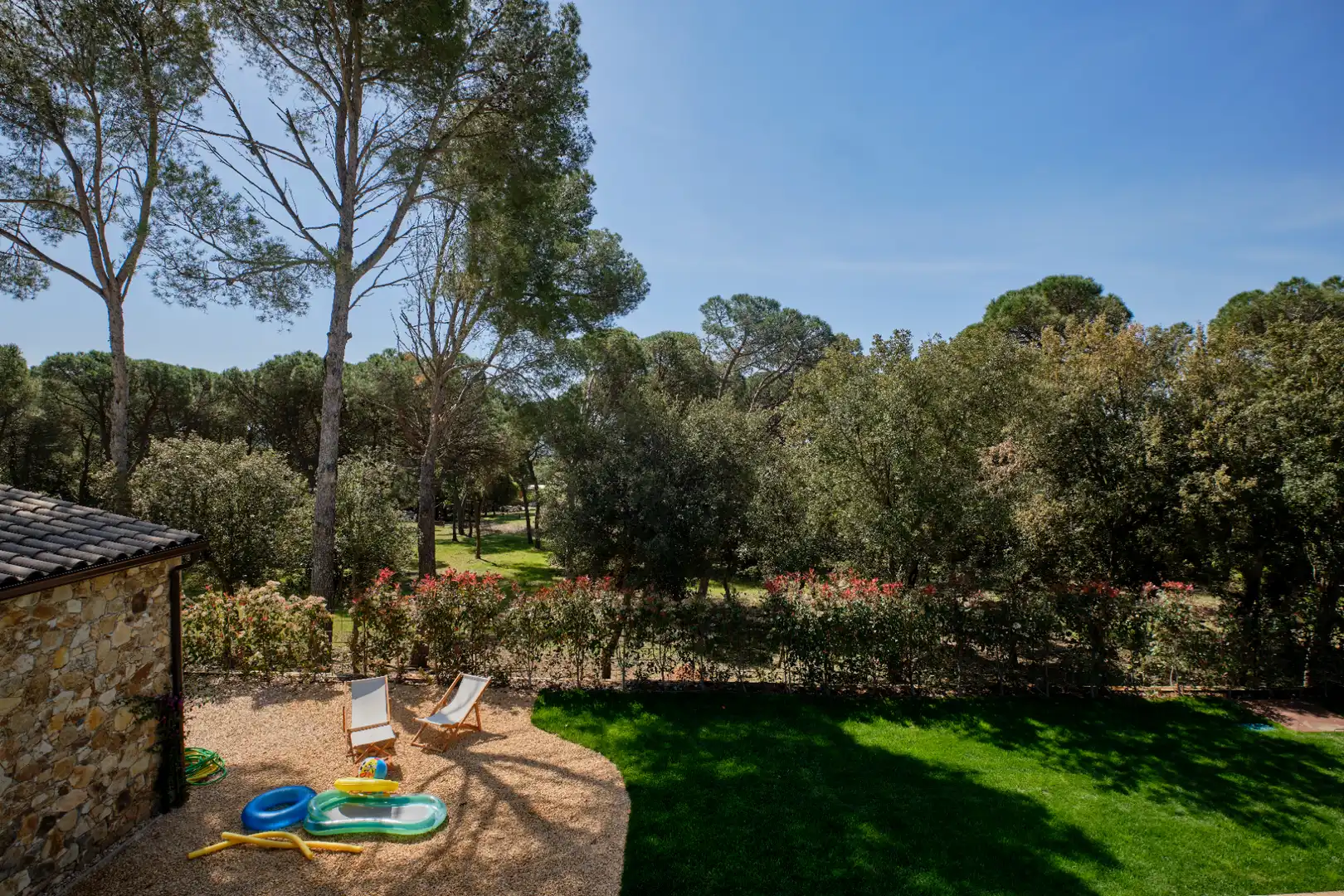 Garden of Houses for rent in Mont-ras  with Air Conditioner, Heating and Private garden