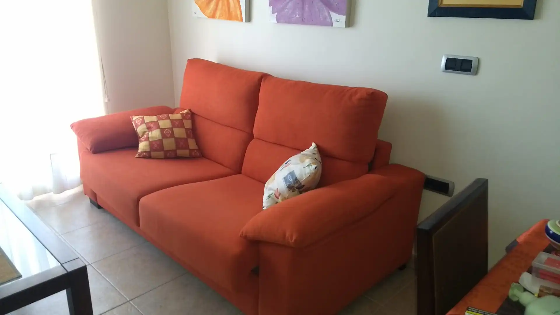 Sala d'estar de Apartament de lloguer en La Manga del Mar Menor amb Aire condicionat, Calefacció i Terrassa