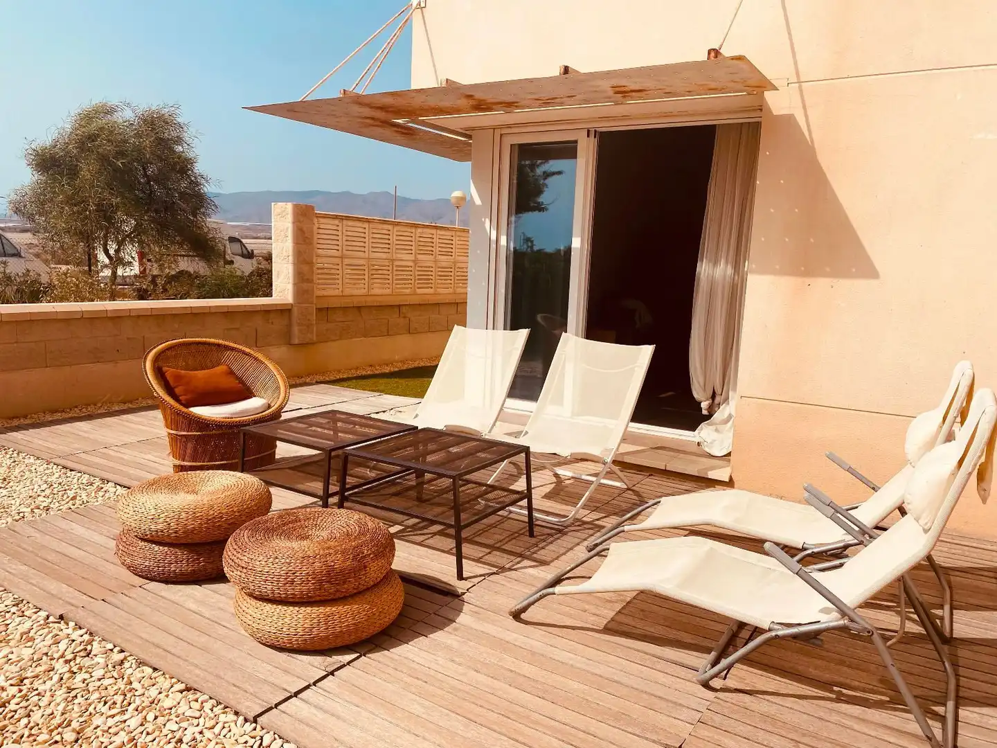 Terraza de Piso en venta en Almería con Trastero, Amueblado y Piscina comunitaria