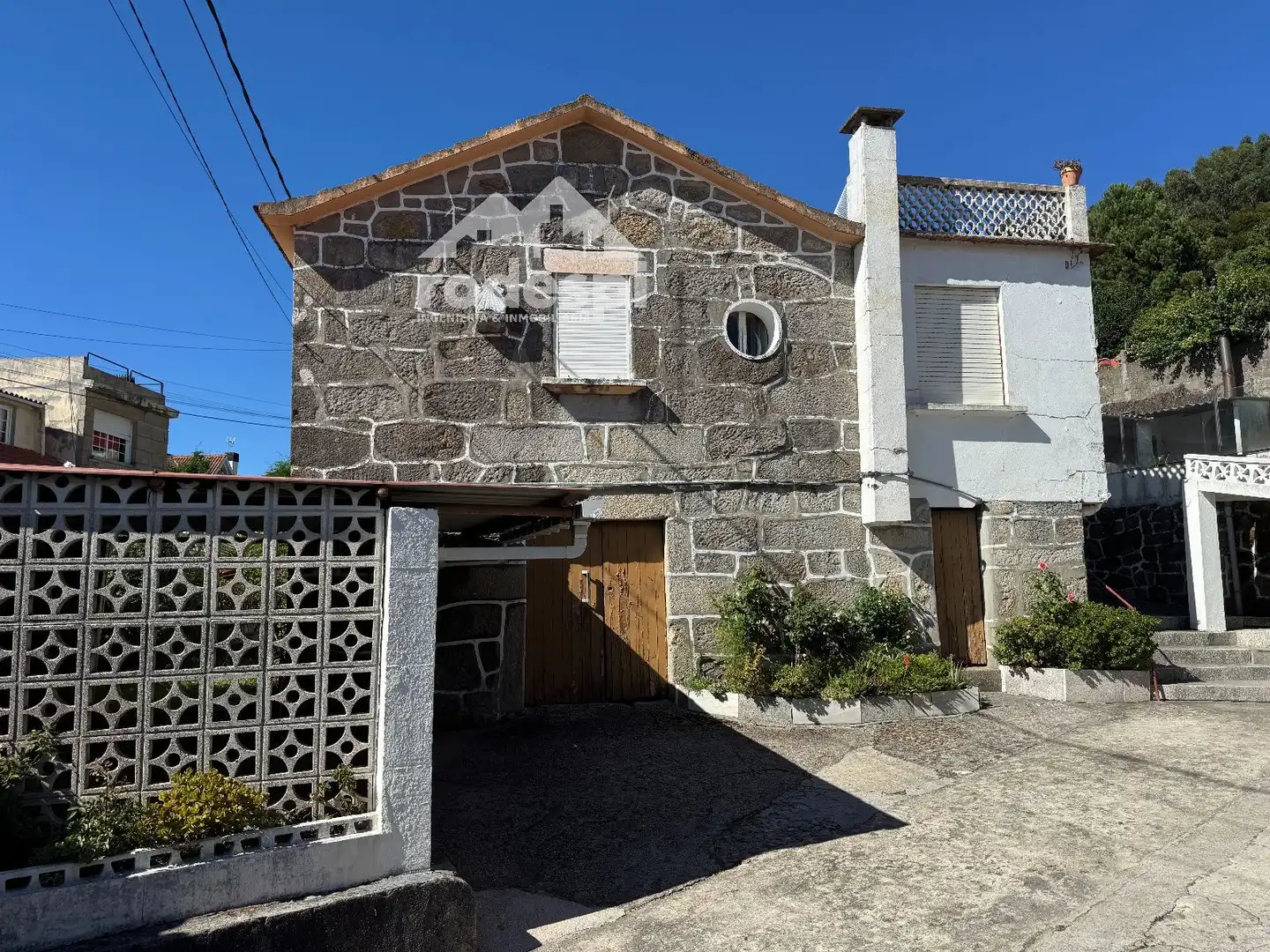 Vista exterior de Casa o chalet en venta en Vigo  con Calefacción, Terraza y Trastero