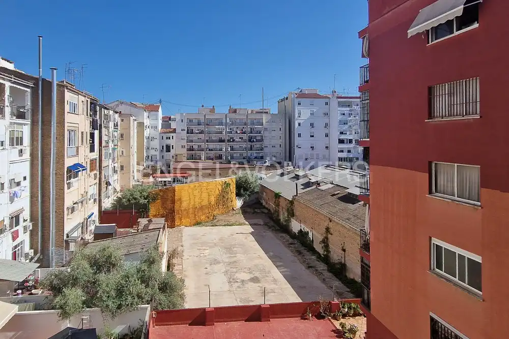 Vista exterior de Pis en venda en Valencia amb Aire condicionat, Calefacció i Parquet