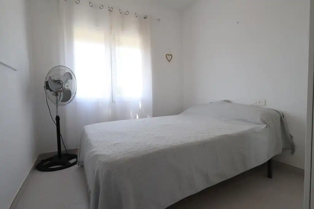 Bedroom of Apartments for rent in Orihuela  with Air Conditioner, Heating and Private garden