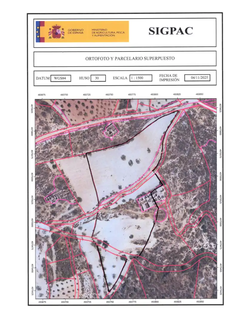 Land for sale in Turón