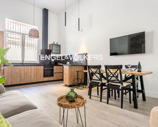 Sala d'estar de Dúplex en venda en  Sevilla Capital amb Aire condicionat, Calefacció i Terrassa