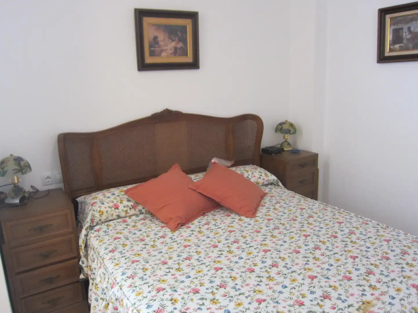 Habitación de Apartamento de alquiler en Moncofa con Terraza y Amueblado
