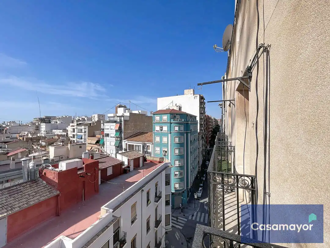 Exterior view of Flat for rent in Alicante / Alacant  with Oven, Washing machine and TV