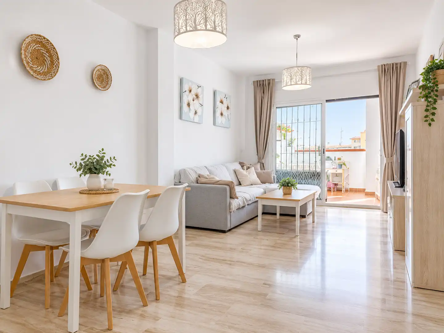 Appartement compact avec piscine à vendre à Paraiso de Riviera, imagen 4