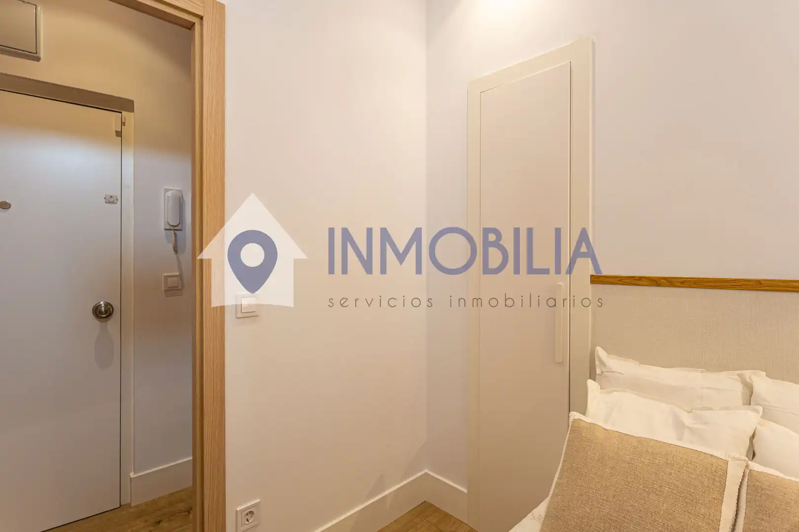 Schlafzimmer von Wohnung zum Verkauf in Madrid mit Klimaanlage und Heizung