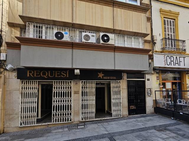 Local comercial en Alquiler en Calle San Francisco de Asís, 4 en Centro