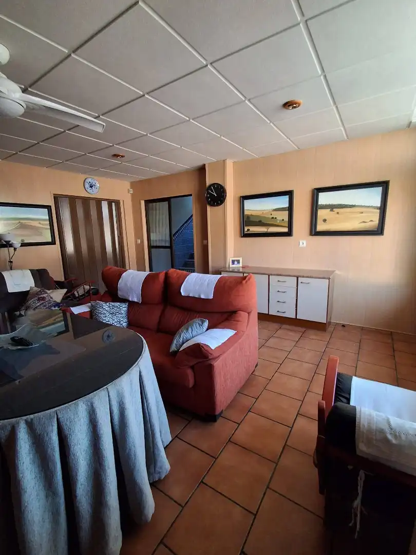 Wohnzimmer von Haus oder Chalet zum Verkauf in Loja mit Heizung, Privatgarten und Terrasse