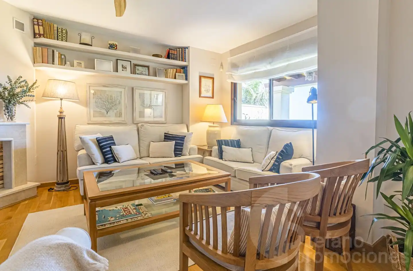 Sala de estar de Casa adosada en venta en Málaga con Aire acondicionado, Jardín privado y Parquet