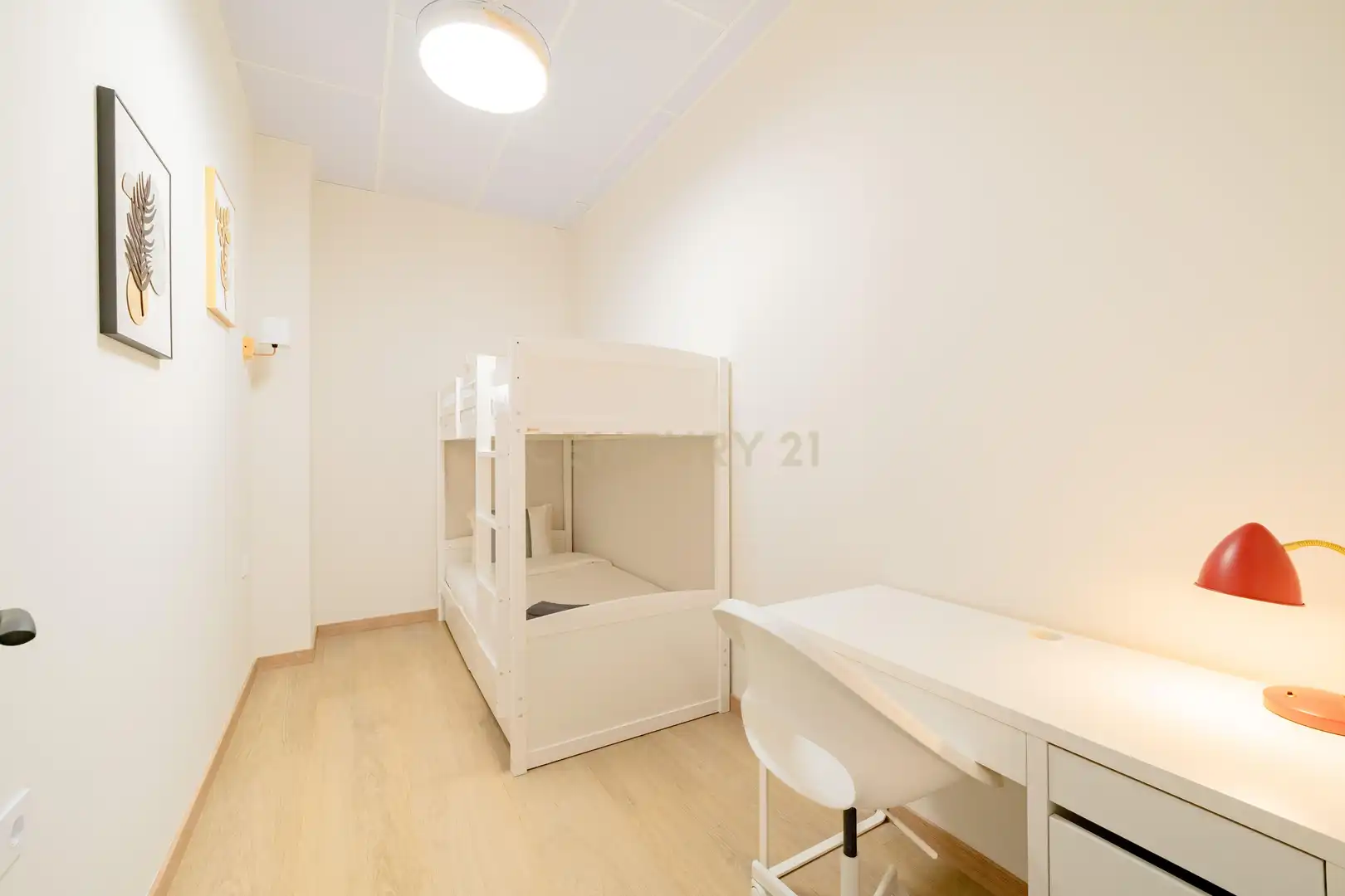 Bedroom of Apartments for sale in Valencia  with Air Conditioner, Oven and Washing machine