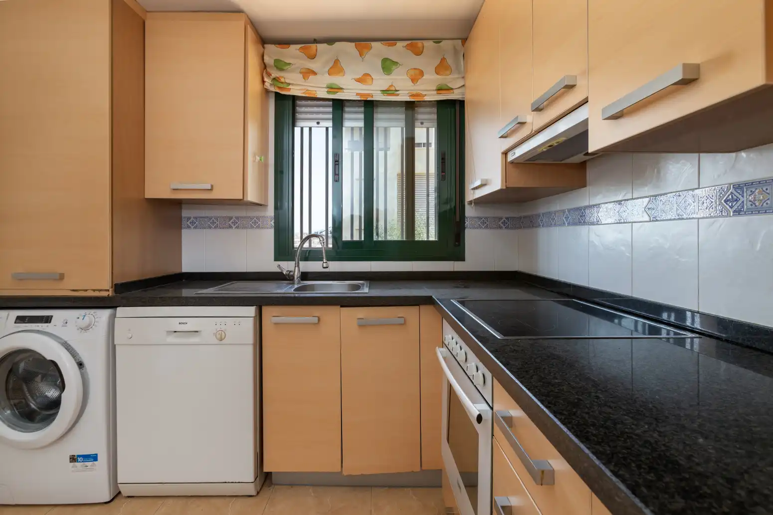 Cocina de Piso en venta en Benalmádena con Aire acondicionado, Calefacción y Jardín privado
