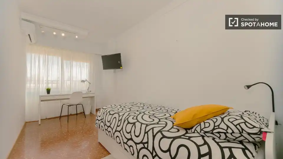 Room in L'Eixereta