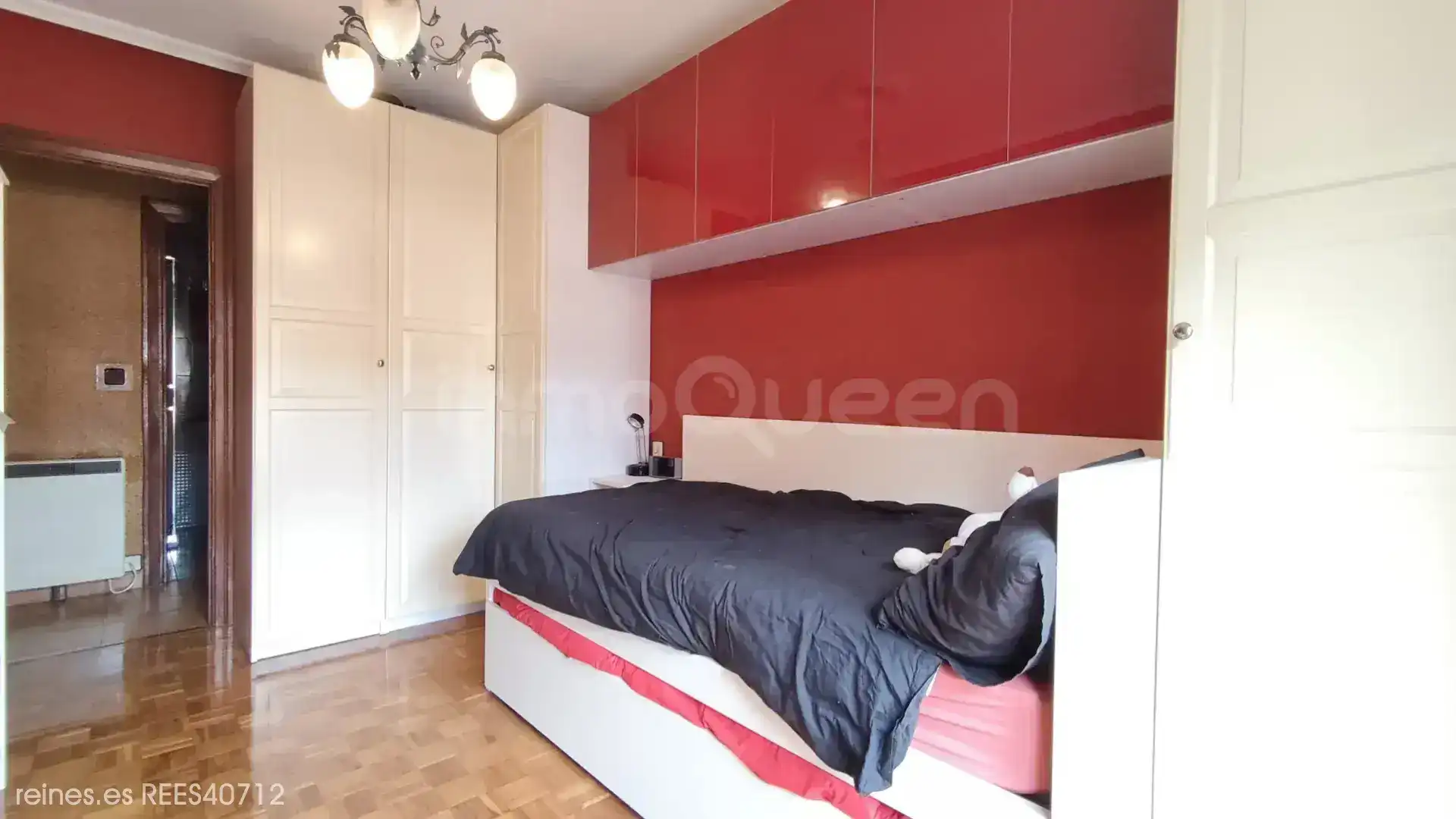 Habitación de Piso en venta en Mieres (Asturias) con Calefacción, Terraza y Amueblado