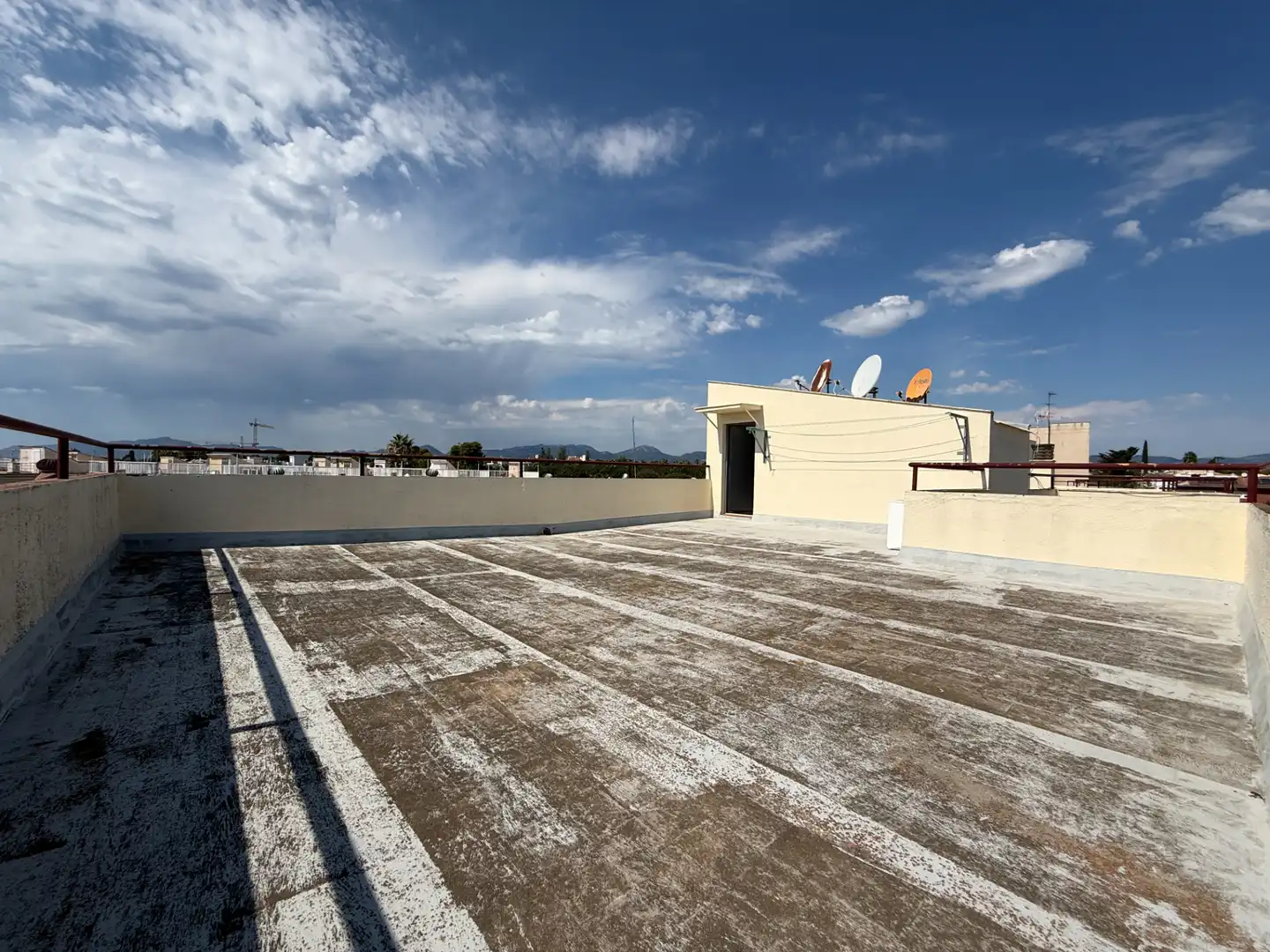 Vista exterior de Piso en venta en Cambrils con Terraza y Amueblado