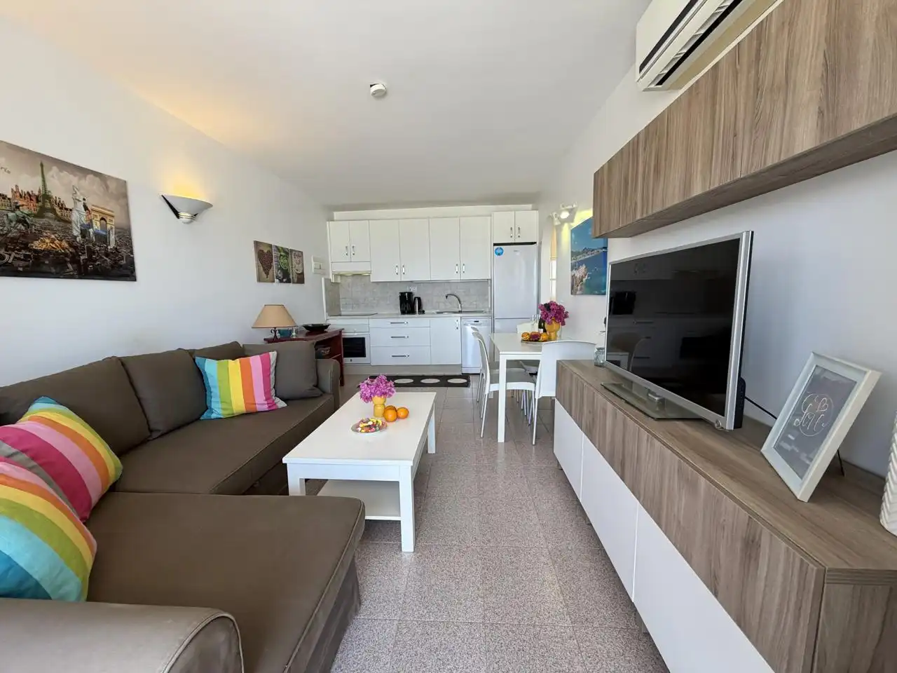 Sala d'estar de Planta baixa de lloguer en Mogán amb Aire condicionat, Terrassa i Moblat