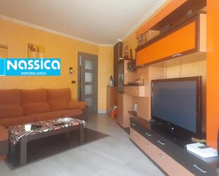 Living room of Flat for sale in Calahorra  with Heating, Parquet flooring and Furnished