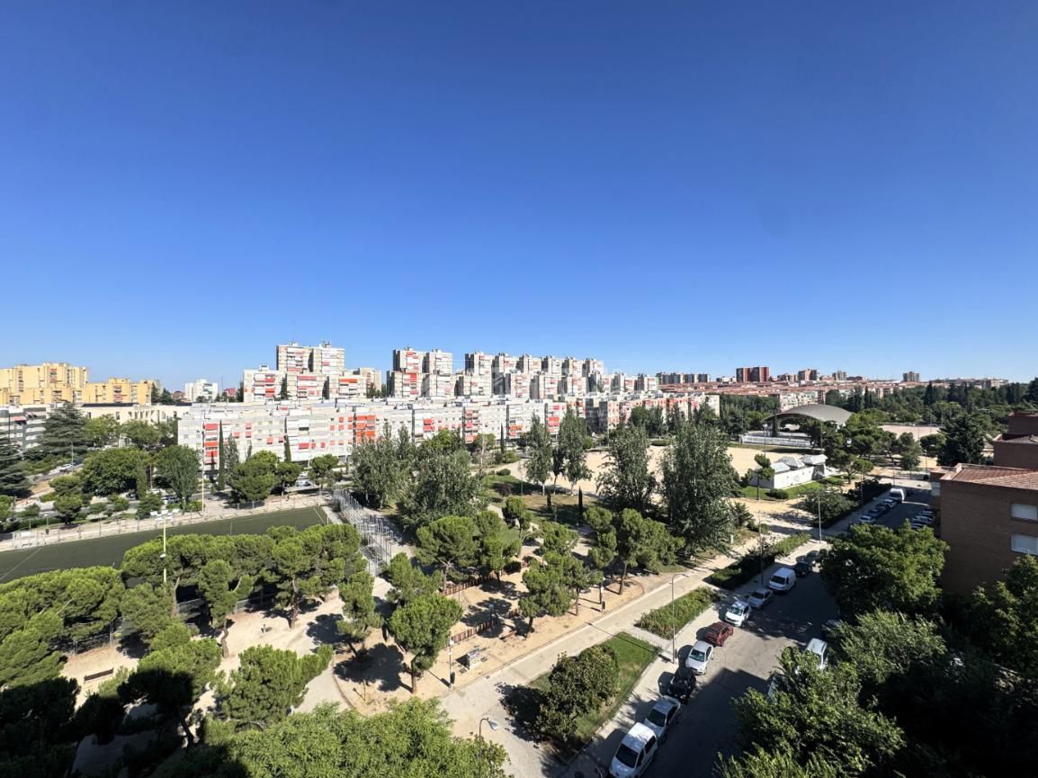 Vista exterior de Pis en venda en  Madrid Capital amb Calefacció